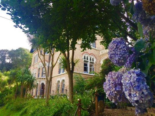 Westwell Hall Guest Accommodation, Bed & Breakfast, Luxury Rooms Ілфракомб Екстер'єр фото