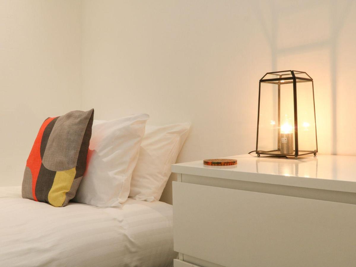 Westwell Hall Guest Accommodation, Bed & Breakfast, Luxury Rooms Ілфракомб Екстер'єр фото